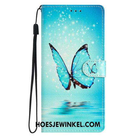 Leren Hoesje Voor iPhone 16 Pro Max Blauwe Vlinder Op Water Met Riem